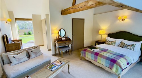 The Halfway Bridge Inn, Petworth 1