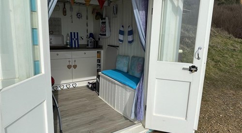 Barton-on-Sea Beach Hut No. A8 2