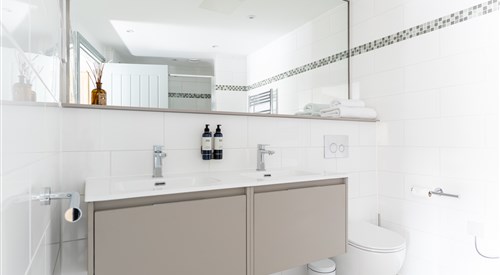 The Shipwrights Arms 3