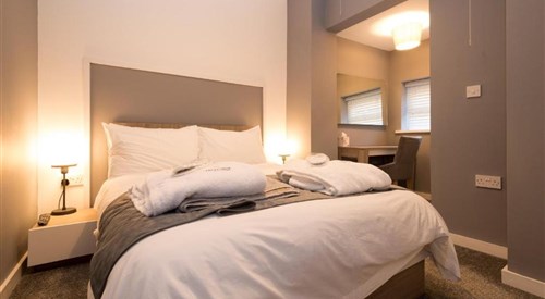 Aaron Wise, Cardiff 1