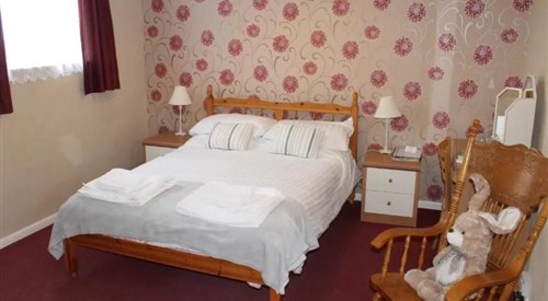 The Fernside, Sandown 2