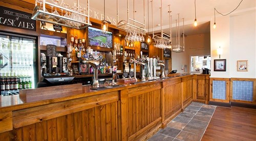 Dickens Bar and Inn, Scarborough 2