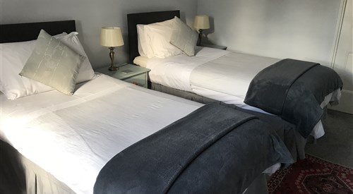 The Red House Guest House, Grantham 2