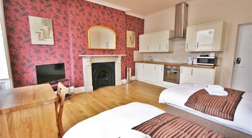 Central Studios Gloucester Place , Cheltenham 4