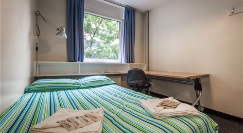 Carr-Saunders Hall, Bloomsbury, London 1