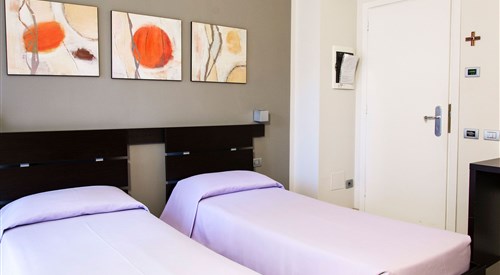 Casa Preziosissimo Sangue, Rome 4