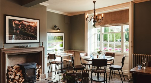 The Falcon, Painswick 2
