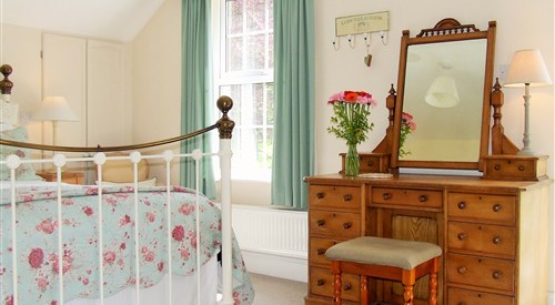 Lobhill Farmhouse, Lydford 1