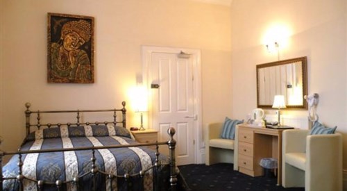 Dorset Hotel, Ryde 3