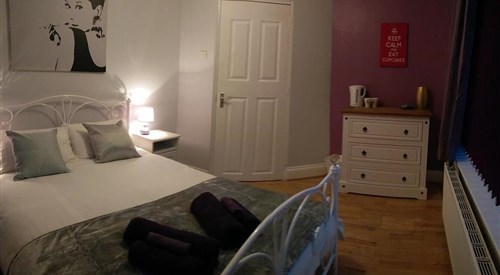 Old Trafford Guest House, Manchester 4