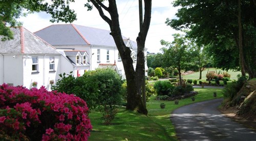 Beggars Reach Hotel, Burton 3