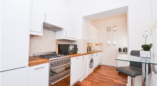 Crown Lawn, Daventry Street Apartments, London 2