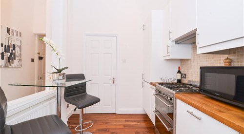 Crown Lawn, Daventry Street Apartments, London 3