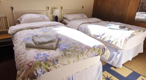 Shepherds Lodge, Upton upon Severn 2