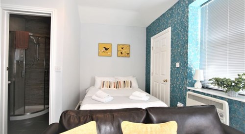 Albion Street Serviced Apartments, Cheltenham 2