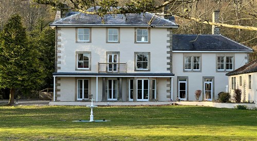 Lovelady Shield Hotel