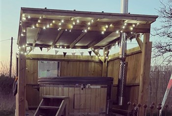 Glamp and Tipple photo 5
