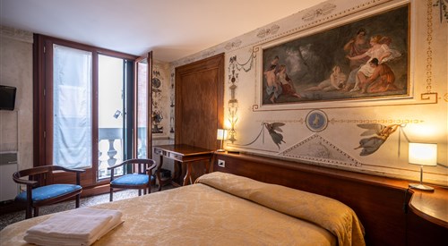 Foresteria Valdese, Venice