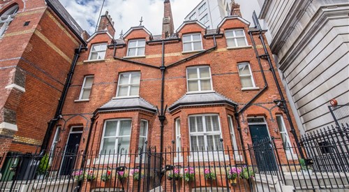 Crown Lawn, LBS Apartments, London