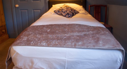 Hill View House, Dartmouth 4