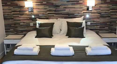 Hamilton Arms, Midhurst 1