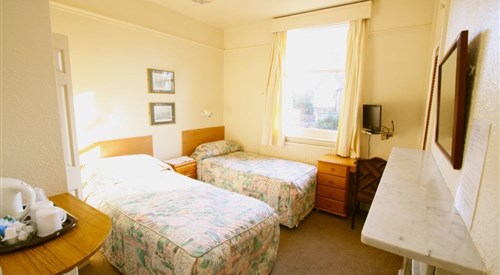 Awentsbury Hotel, Birmingham 3