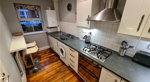 Serviced Apartment - Quality Lets, Didsbury Village, Manchester 4