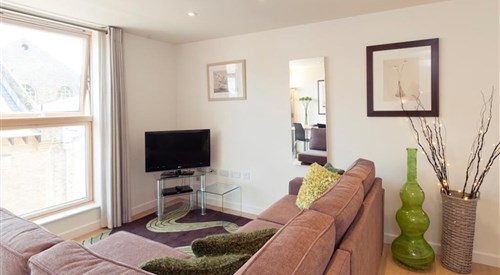 Your Space Apartments, Cambridge Place, Cambridge 4