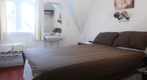 Awentsbury Hotel, Birmingham 1