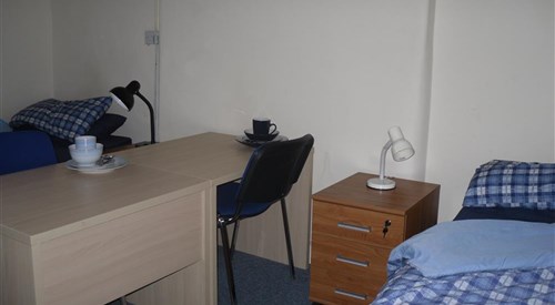 The Victoria League Student House, London (age 18 - 30 ONLY) 4