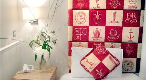 Rose and Crown Hotel, Colchester 4