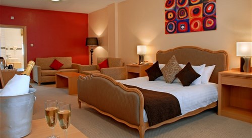 Antoinette Hotel, Wimbledon 4