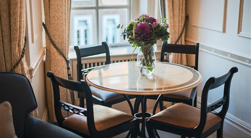 44 Curzon Street, Mayfair 3