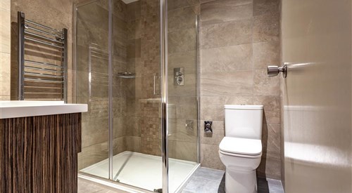 White Hart Hotel & Apartments 2