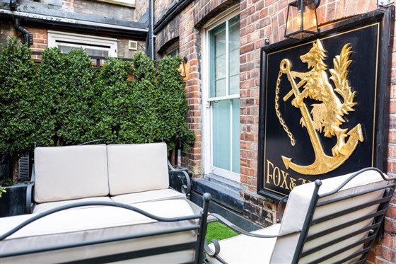 Fox & Anchor