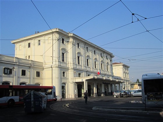 Nearby Station 