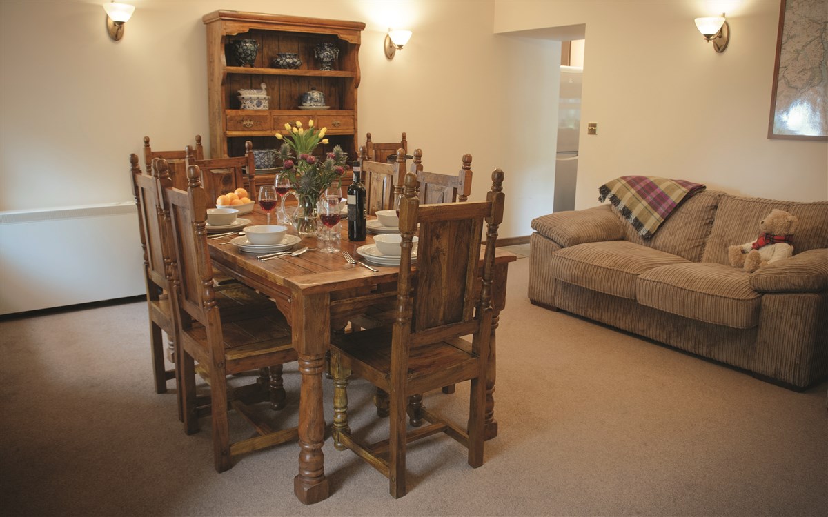 Garden Cottage Lounge 2