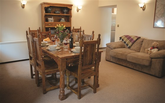 Garden Cottage Lounge 2