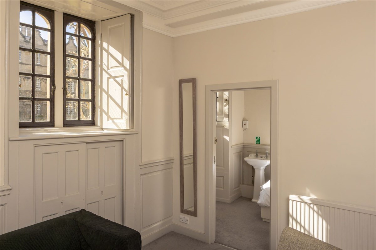 Twin Room Suite