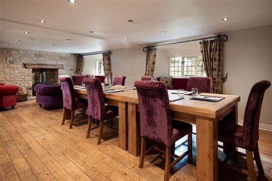 The Black Swan in Hemsley