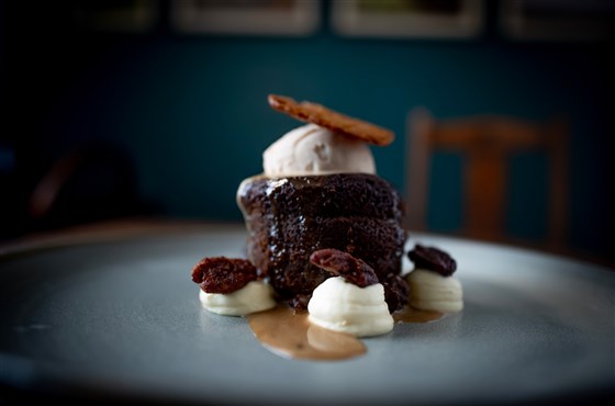 Sticky toffee pudding