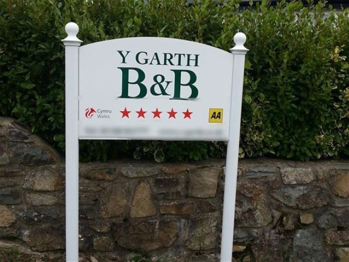 B&B Y Garth
