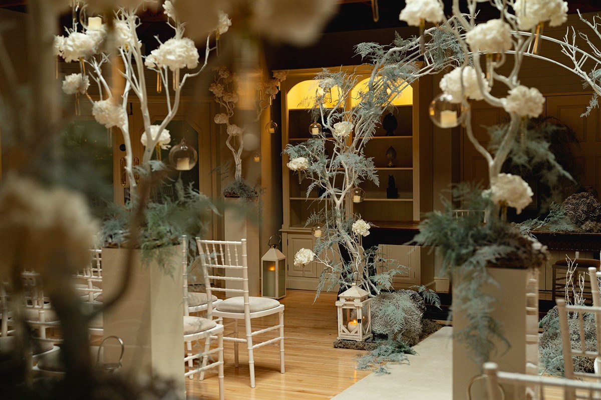 Winter Wedding Package | Love at Frost Sight | - Ceremony Room
