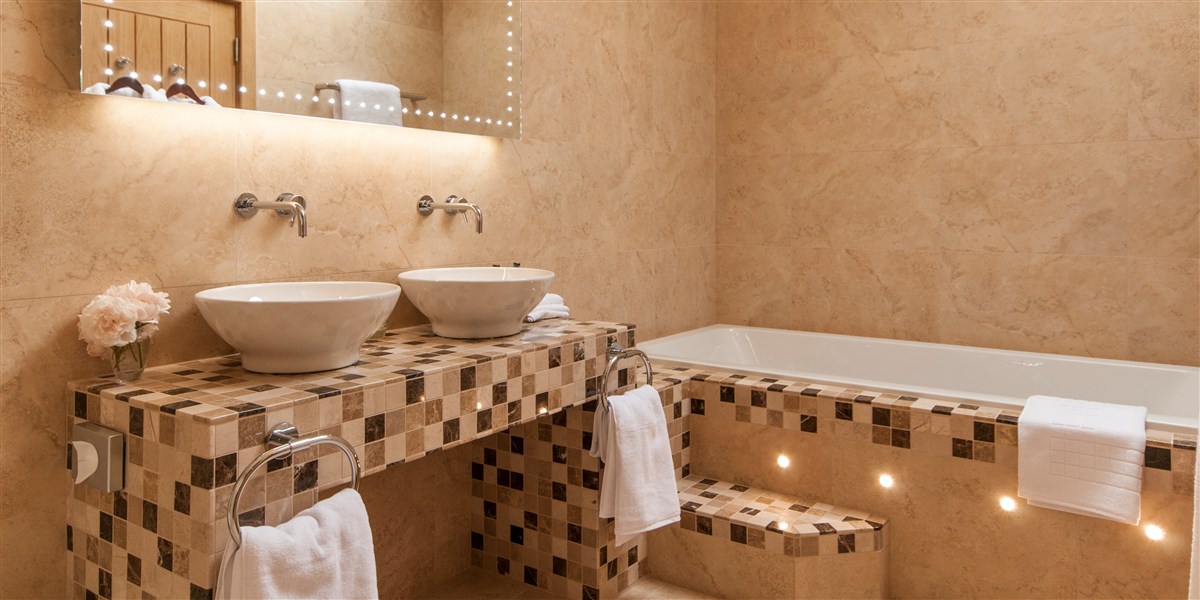 The Stables Bathroom