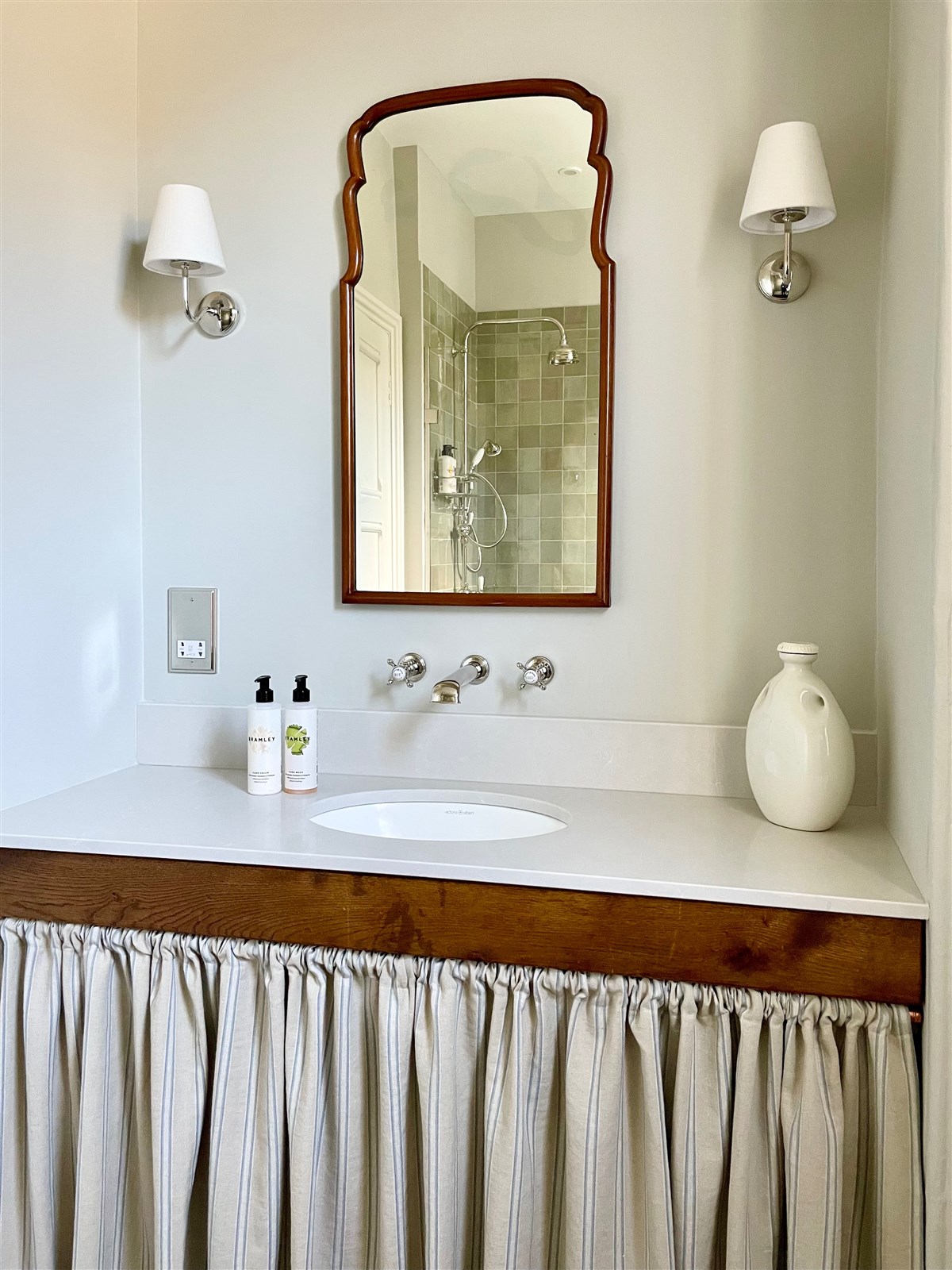 Larkspur Shower Room