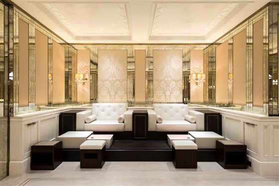 Nail salon