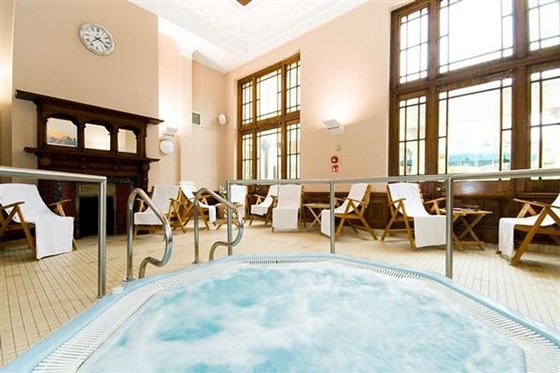 Fountain Spa Room