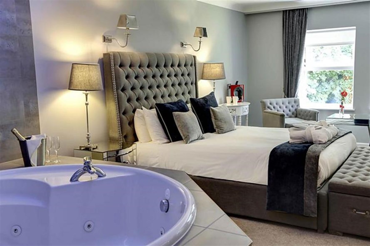 Jacuzzi Room