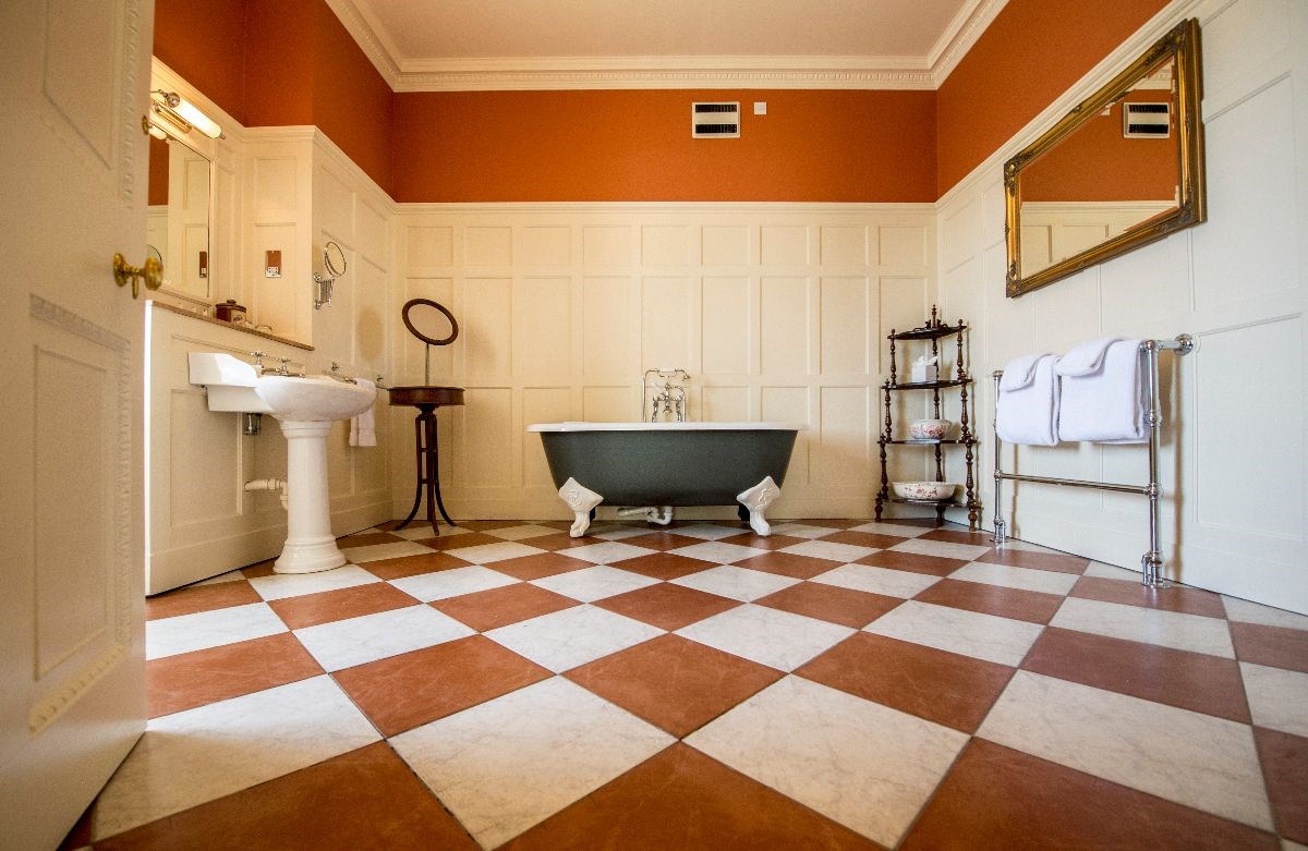 Bathroom Suite