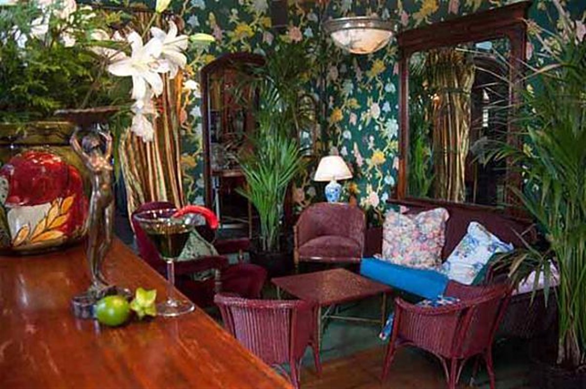 The private dining bar